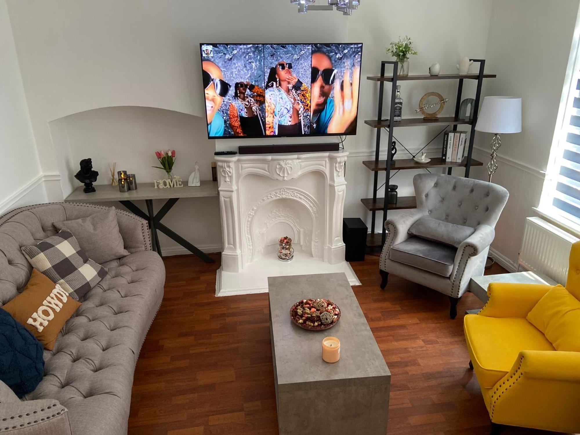 Peeams Abode Apartment Dagenham Ngoại thất bức ảnh